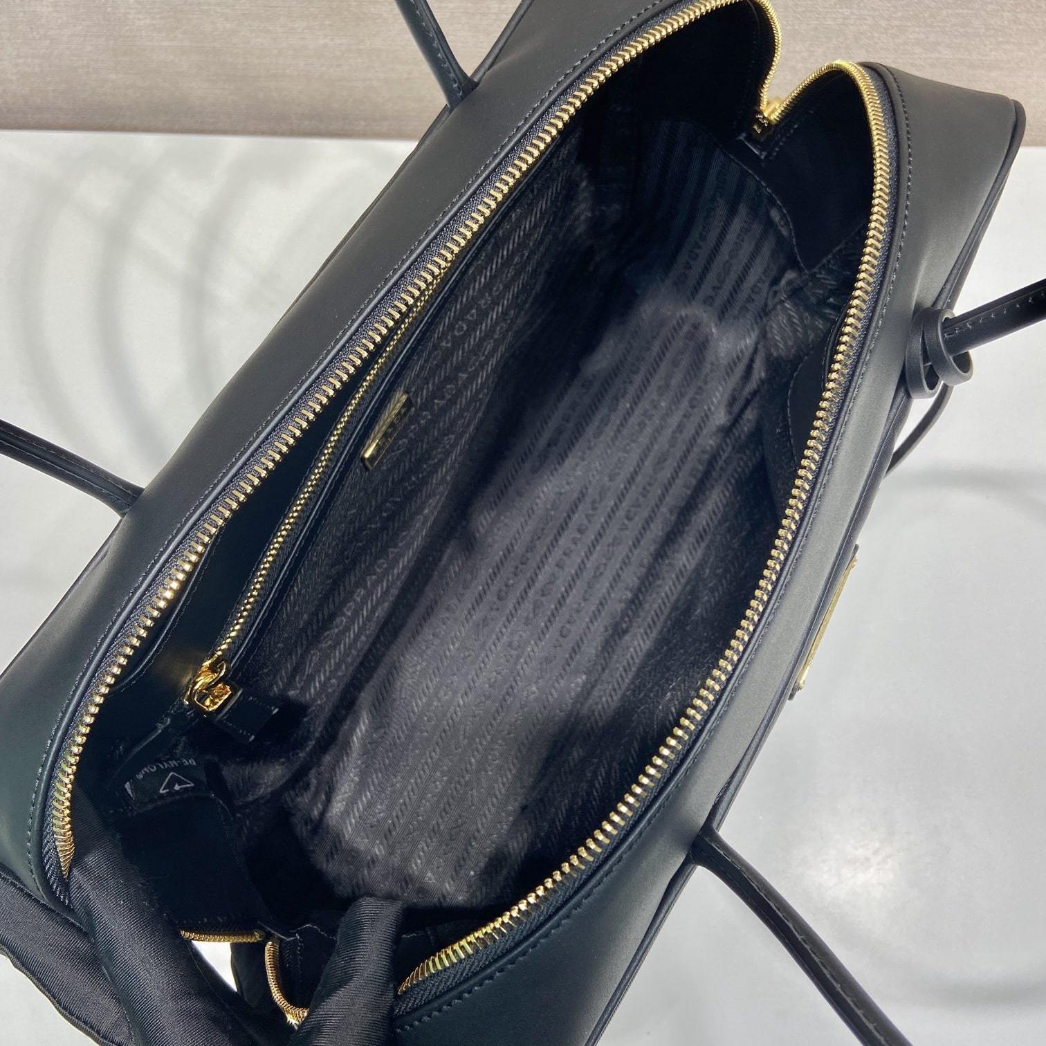 高仿Prada*RE-Nylon系列1BB131單肩手提袋黑色大號免檢版