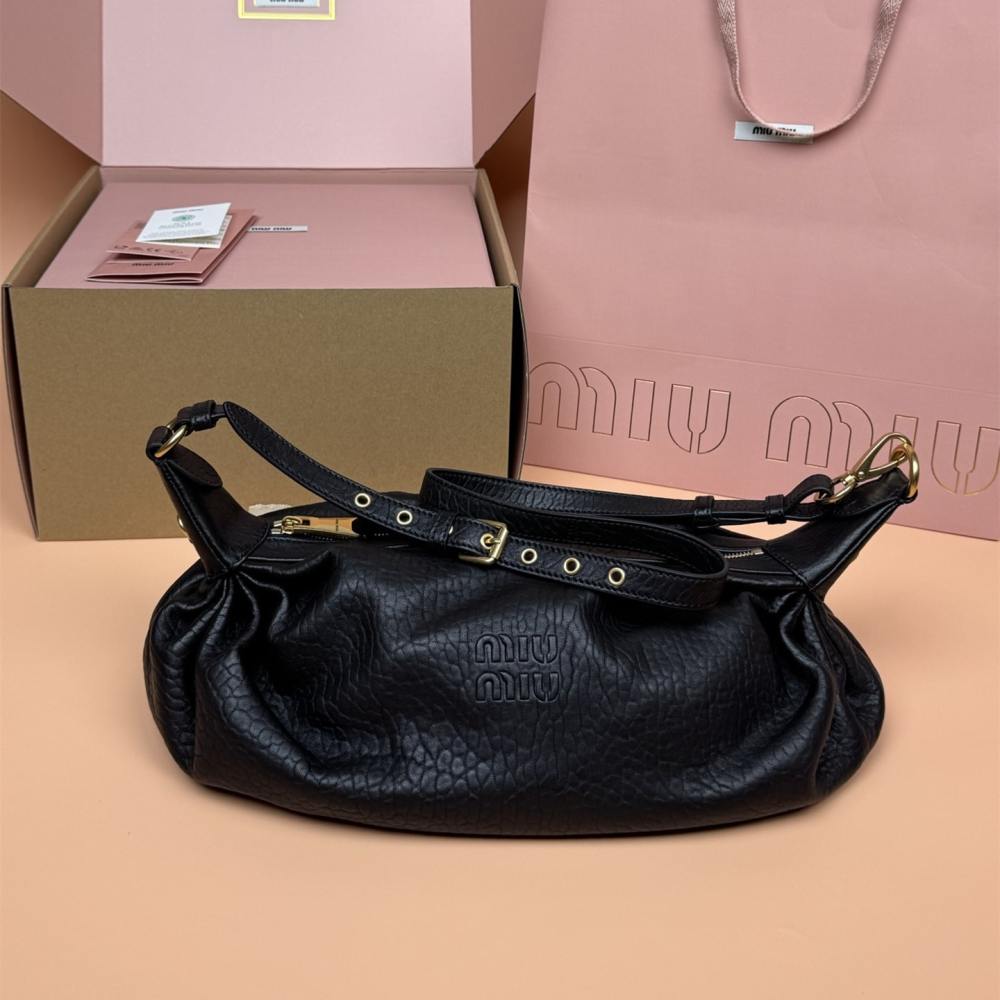 高仿miumiu*5BC191小羊皮單肩包黑色免檢版