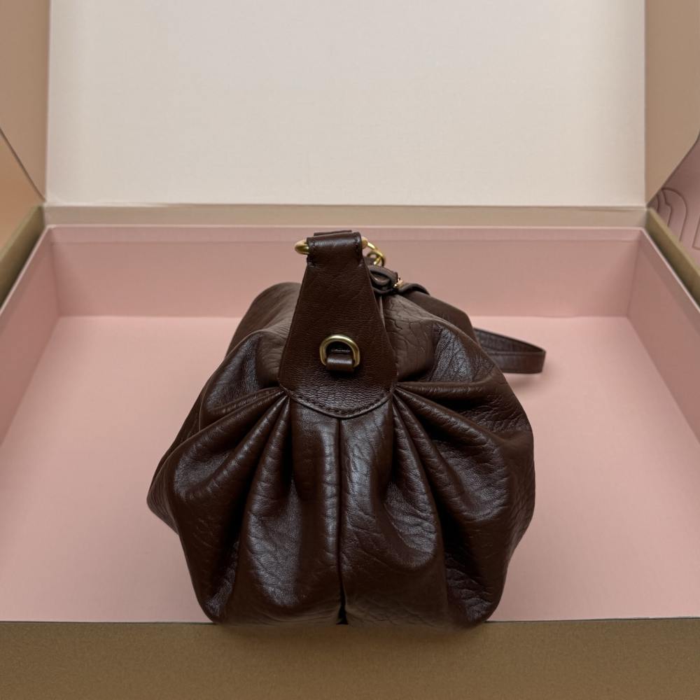 高仿miumiu*5BC191小羊皮單肩包焦糖色免檢版