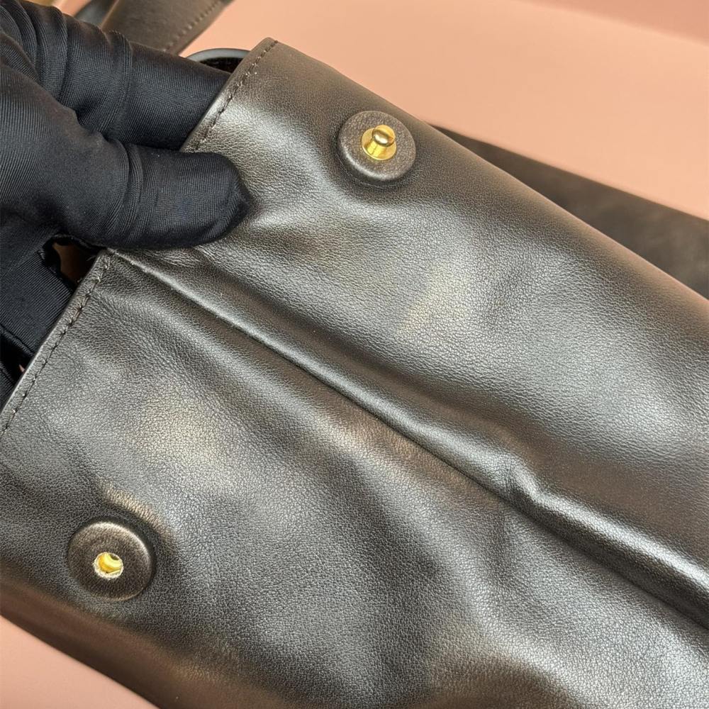 高仿miumiu*5BC119仿舊牛皮Tote包咖啡色免檢版