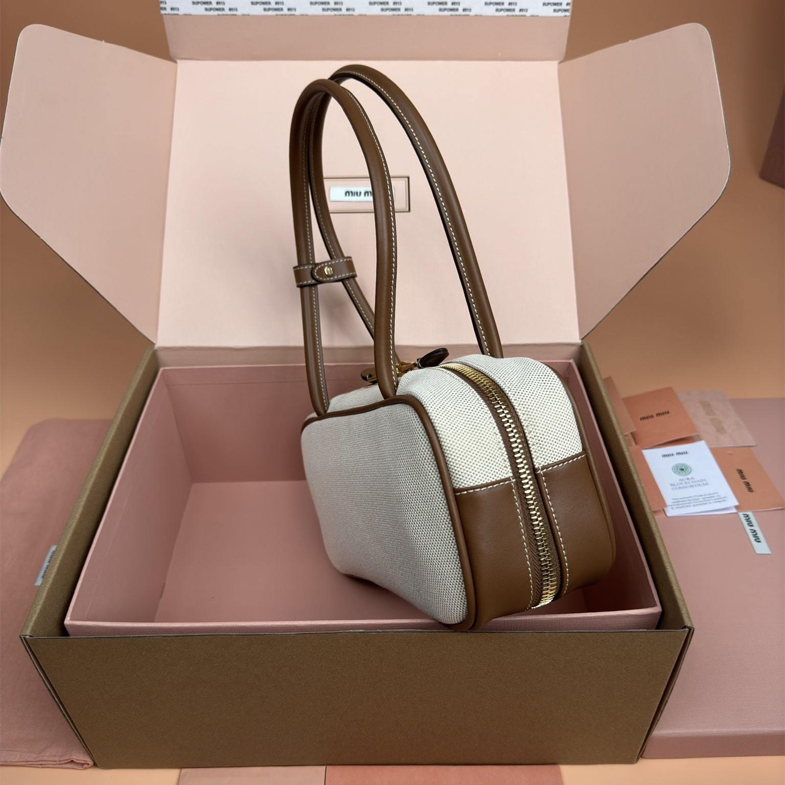 高仿miumiu*Beau系列5BB173棉質手拎袋棕色免檢版