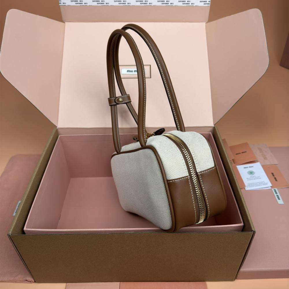 高仿miumiu*Beau系列5BB173棉質手拎袋棕色免檢版