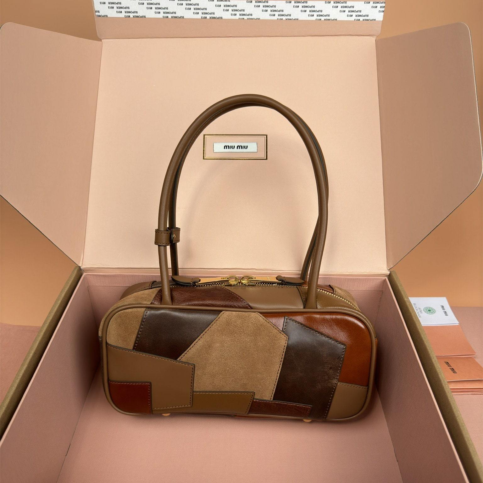 高仿miumiu*Beau系列5BB173牛羊皮手提袋干邑色免檢版
