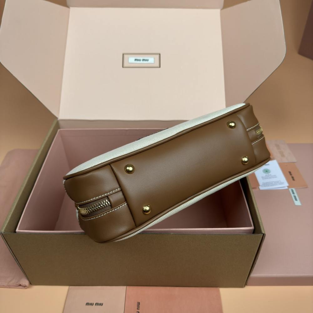 高仿miumiu*Beau系列5BB173棉質手拎袋棕色免檢版