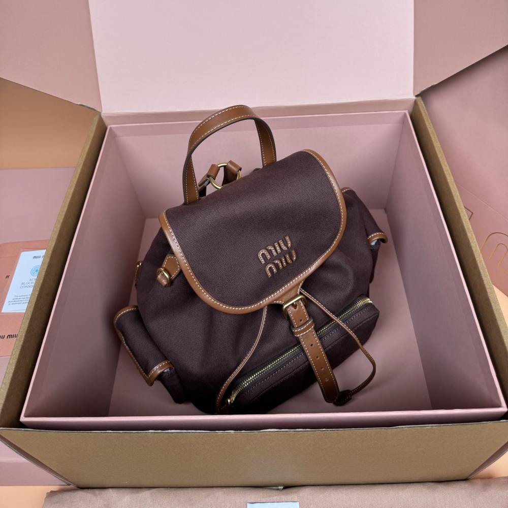 高仿miumiu*5BZ042棉質雙肩包棕色小號免檢版