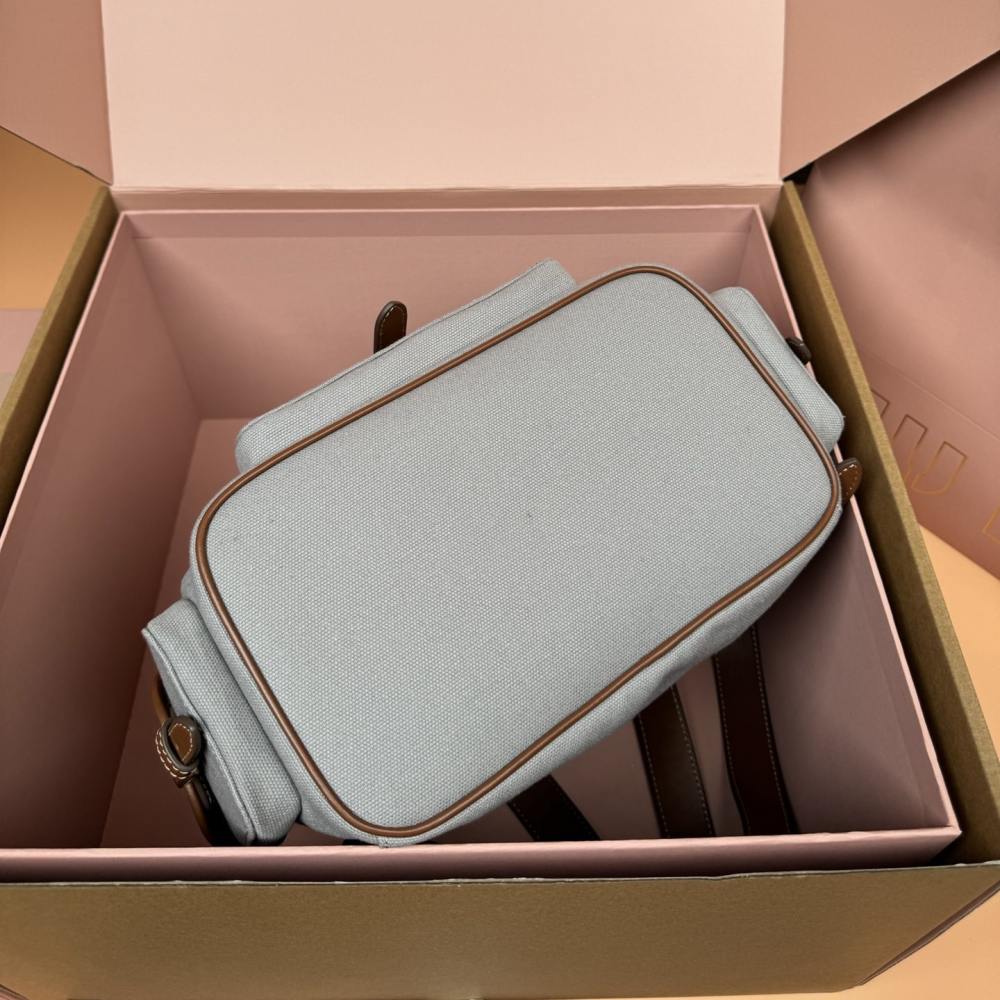 高仿miumiu*5BZ042棉質雙肩包灰色大號免檢版