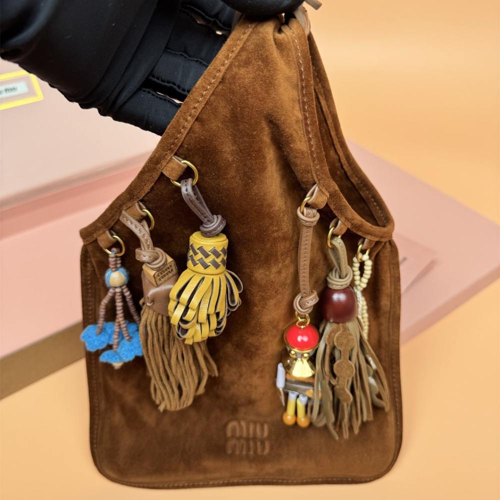 高仿miumiu*5BA295絨面革手提包橡木色免檢版