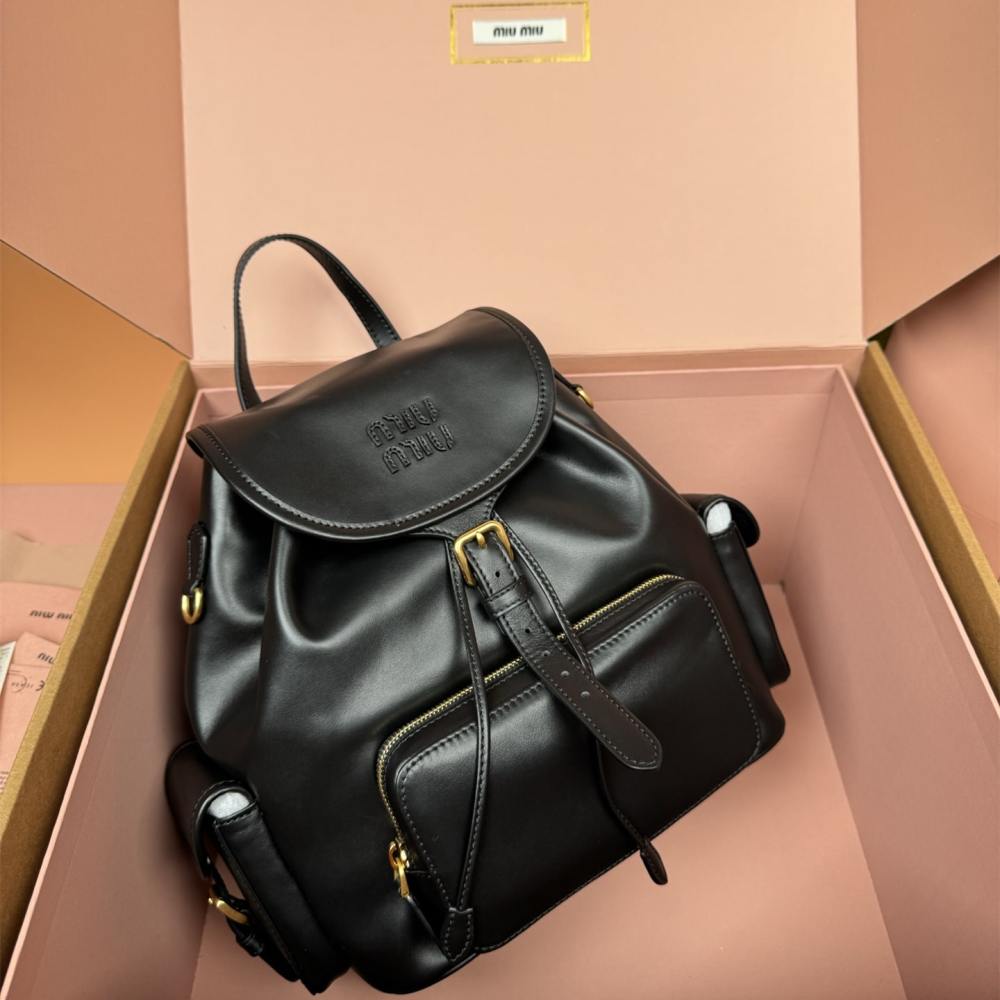 高仿miumiu*5BZ042牛皮雙肩包黑色大號免檢版