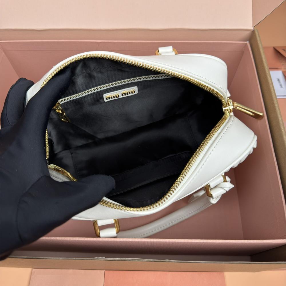 高仿miumiu*Arcadie系列5BB124小羊皮單肩包白色大號免檢版