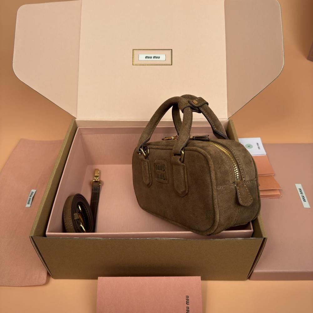 高仿miumiu*Arcadie系列5BB142保齡球可可棕免檢版