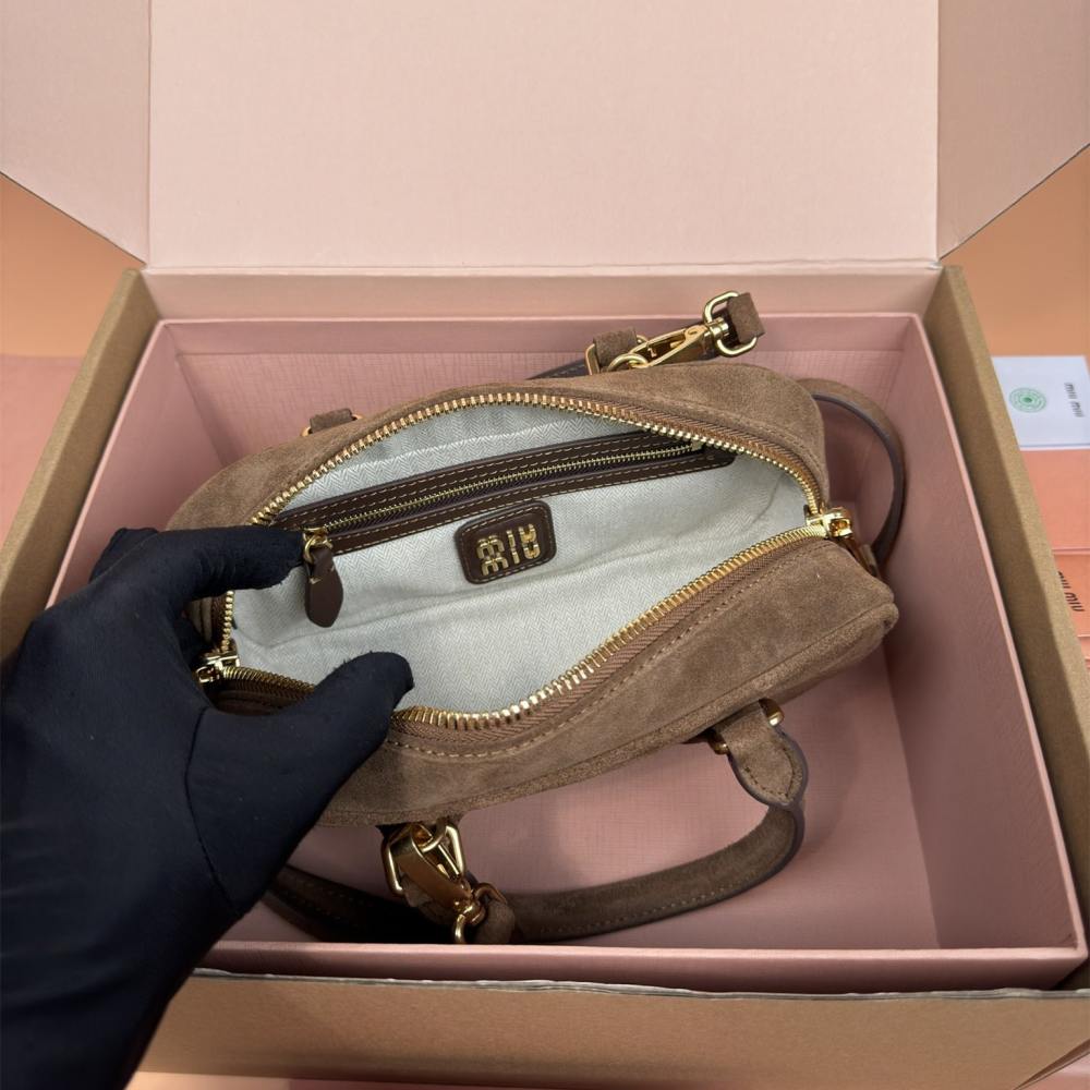 高仿miumiu*Arcadie系列5BB142保齡球可可棕免檢版