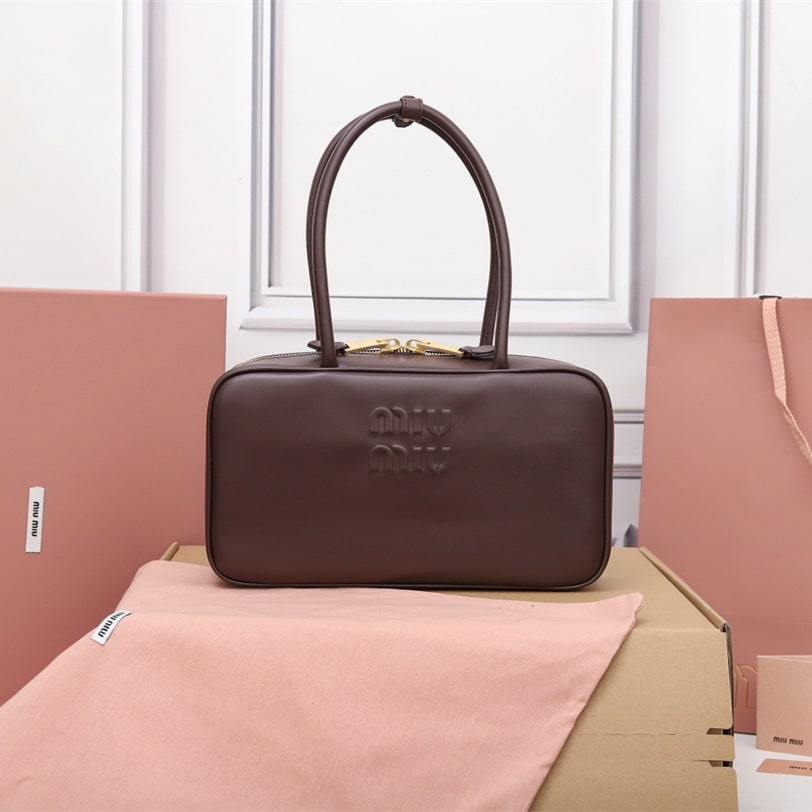 高仿miumiu*5BB172壓紋LOGO手提包小牛皮石楠木色免檢版