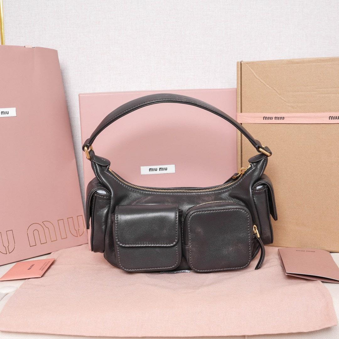 高仿miumiu*5BC146小羊皮機車包做舊色免檢版