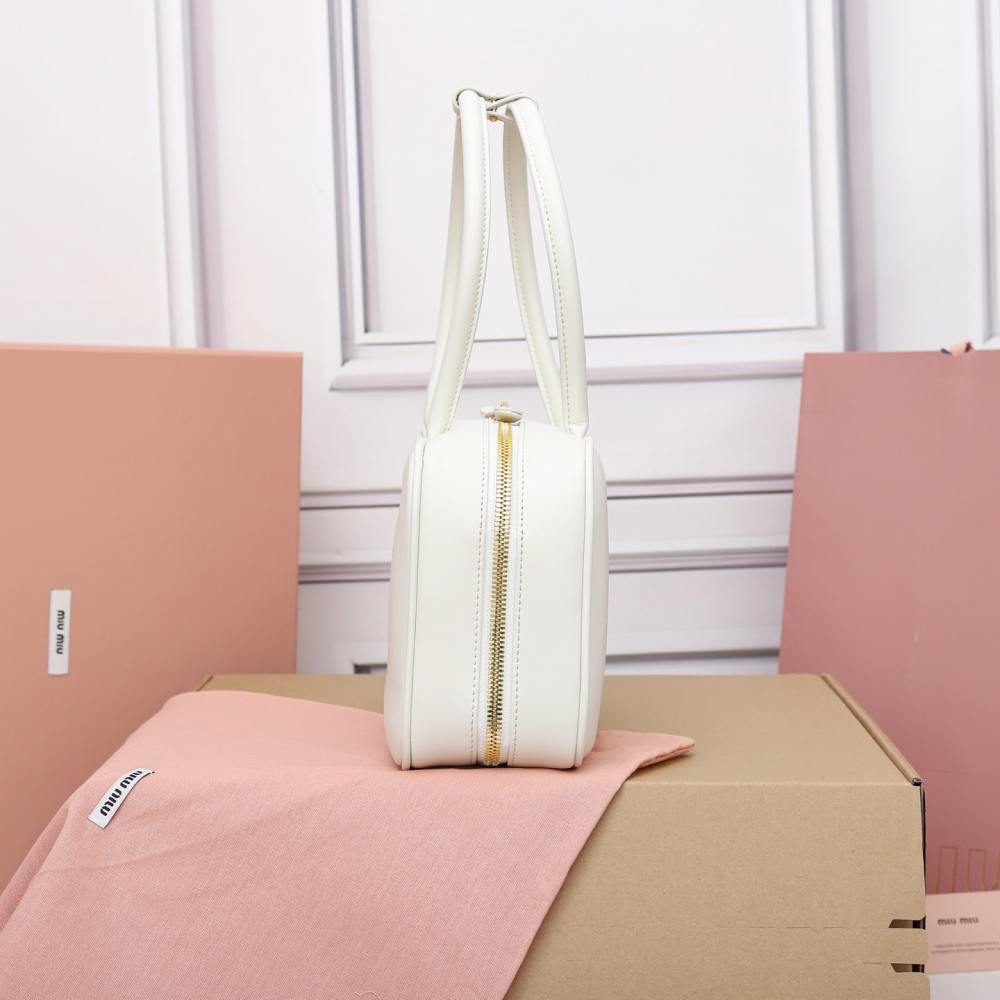 高仿miumiu*5BB172壓紋LOGO手提包小牛皮白色免檢版