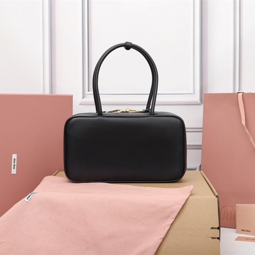 高仿miumiu*5BB172壓紋LOGO手提包小牛皮黑色免檢版