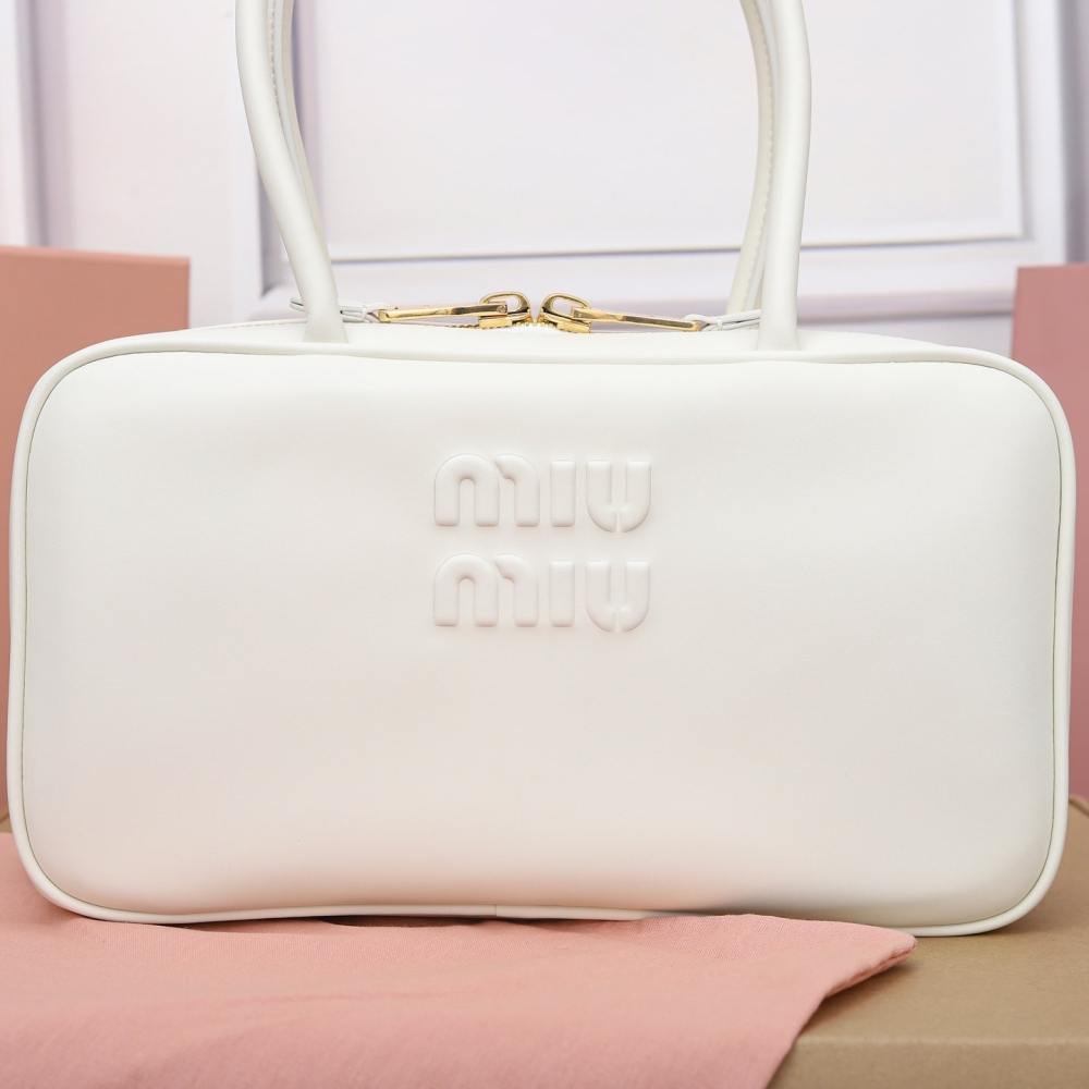高仿miumiu*5BB172壓紋LOGO手提包小牛皮白色免檢版
