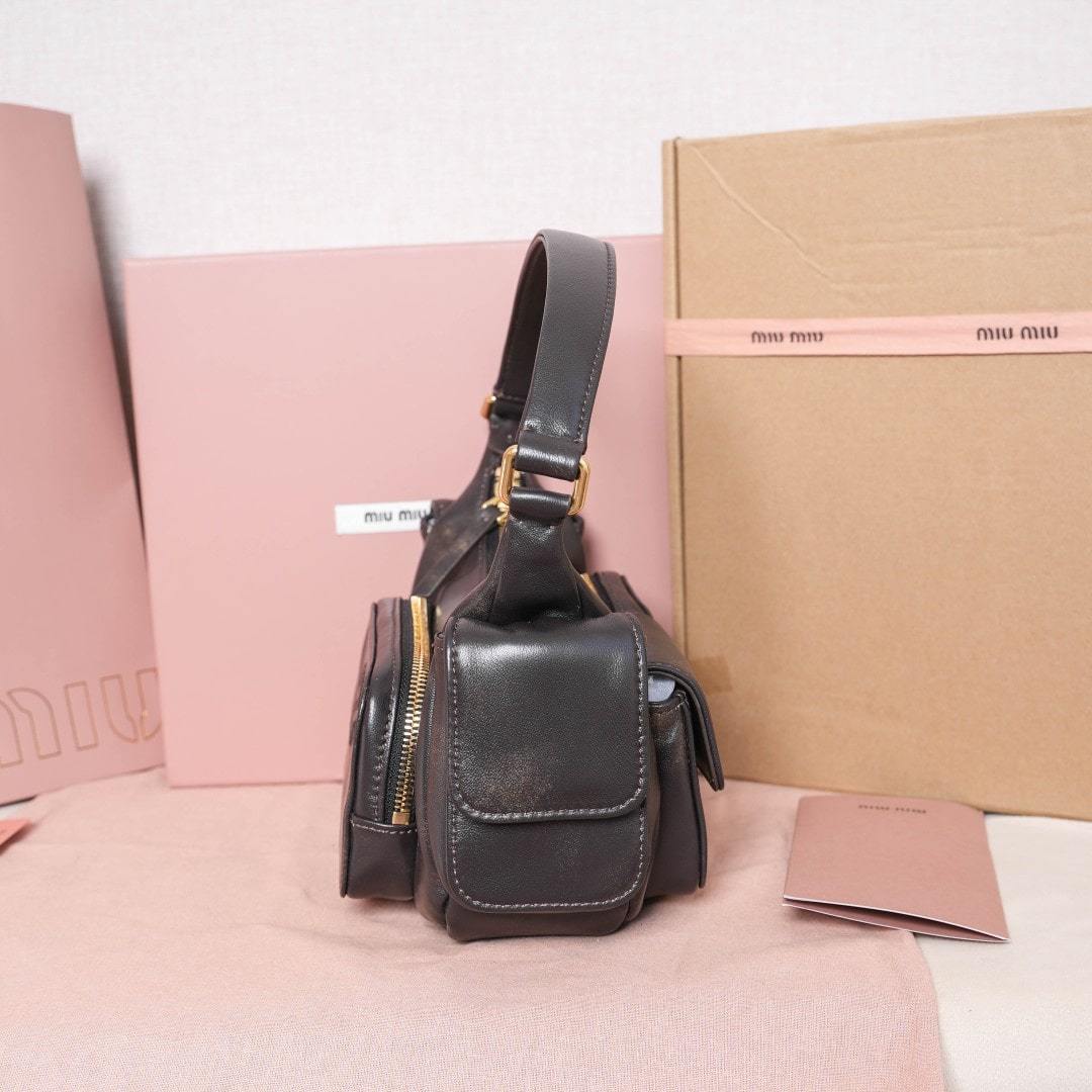 高仿miumiu*5BC146小羊皮機車包做舊色免檢版