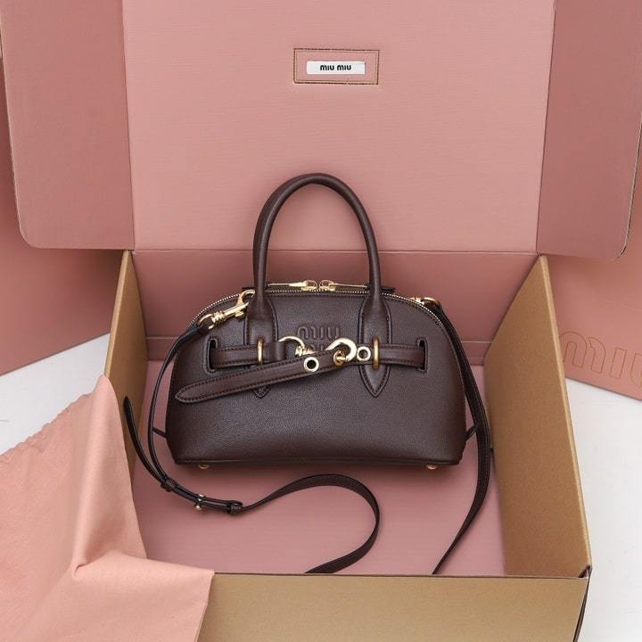 高仿miumiu*Aventure系列5BB169手提包石楠木色小號免檢版