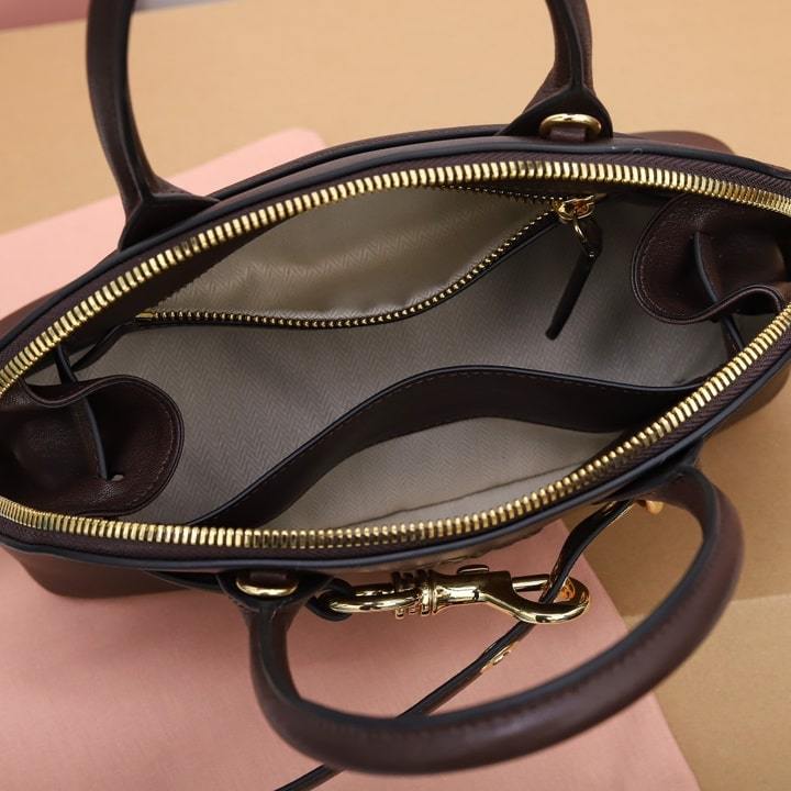 高仿miumiu*Aventure系列5BB169手提包石楠木色小號免檢版