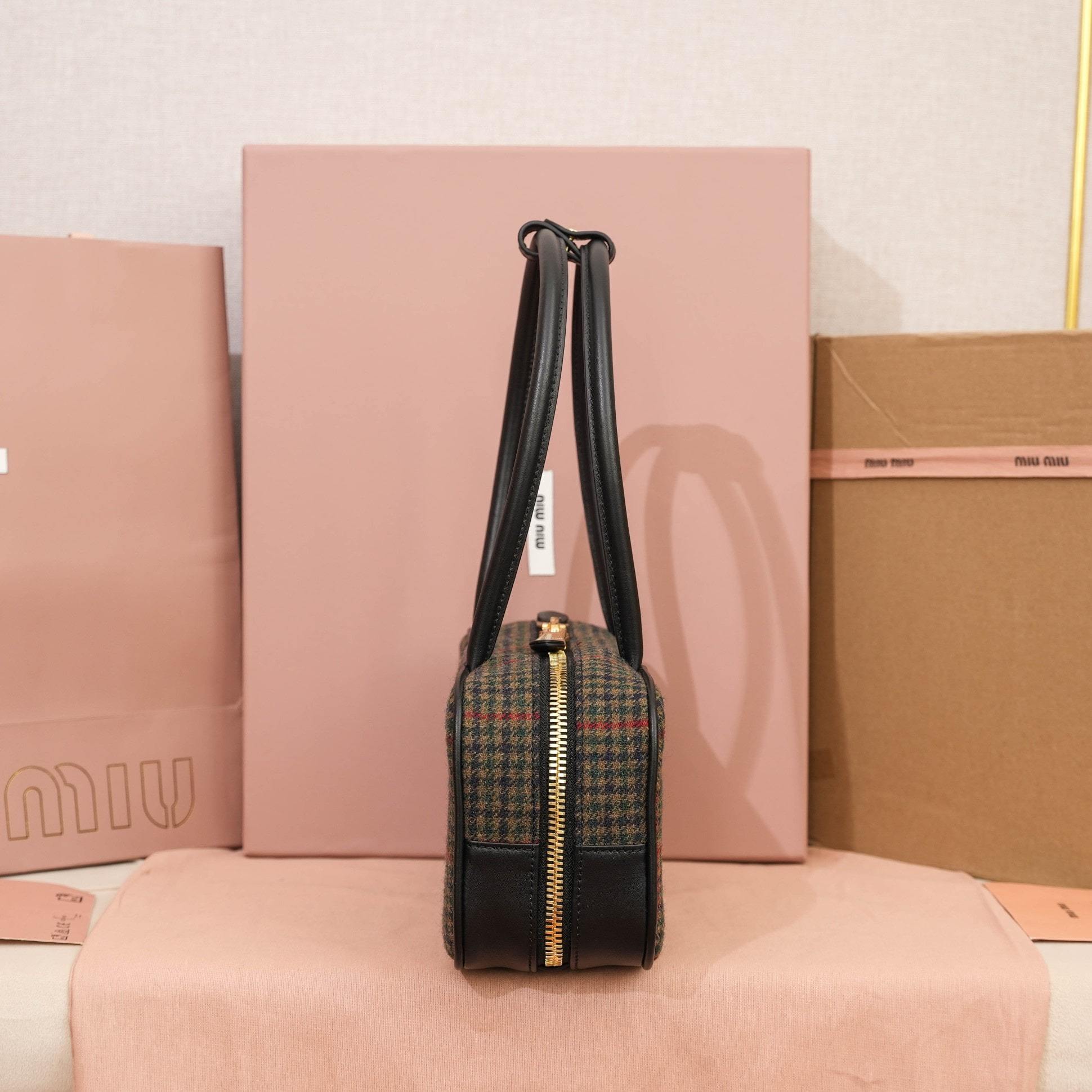 高仿miumiu*Beau系列5BB173織物千鳥格手提包免檢版