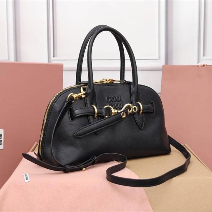 高仿miumiu*Aventure系列5BB168手提包黑色免檢版