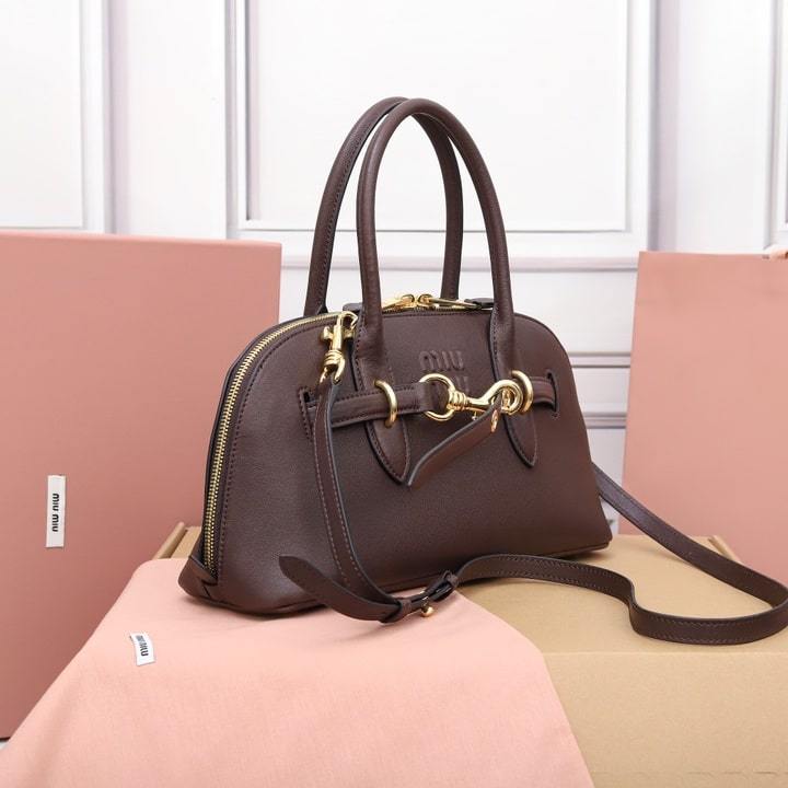高仿miumiu*Aventure系列5BB168手提包石楠木色免檢版