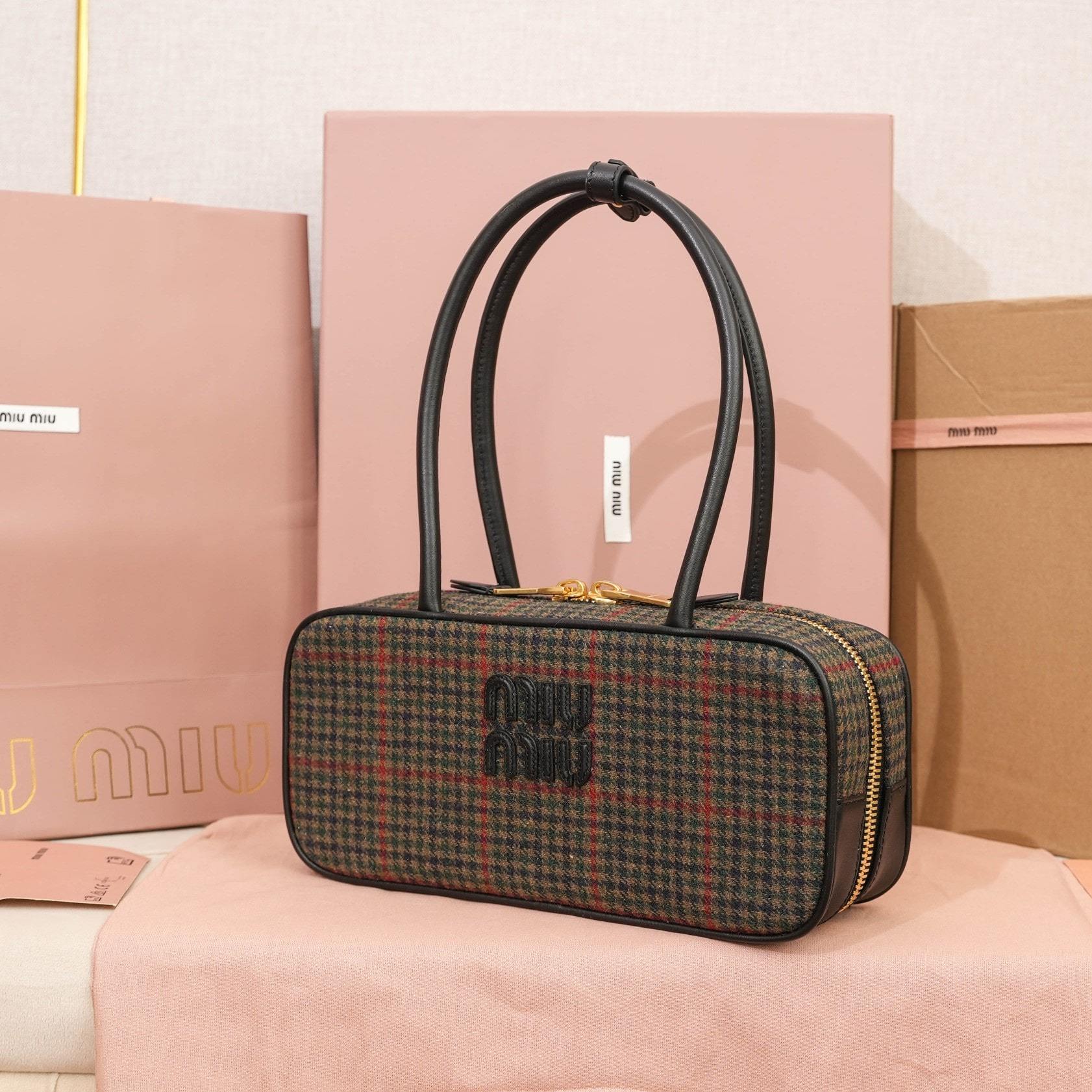 高仿miumiu*Beau系列5BB173織物千鳥格手提包免檢版