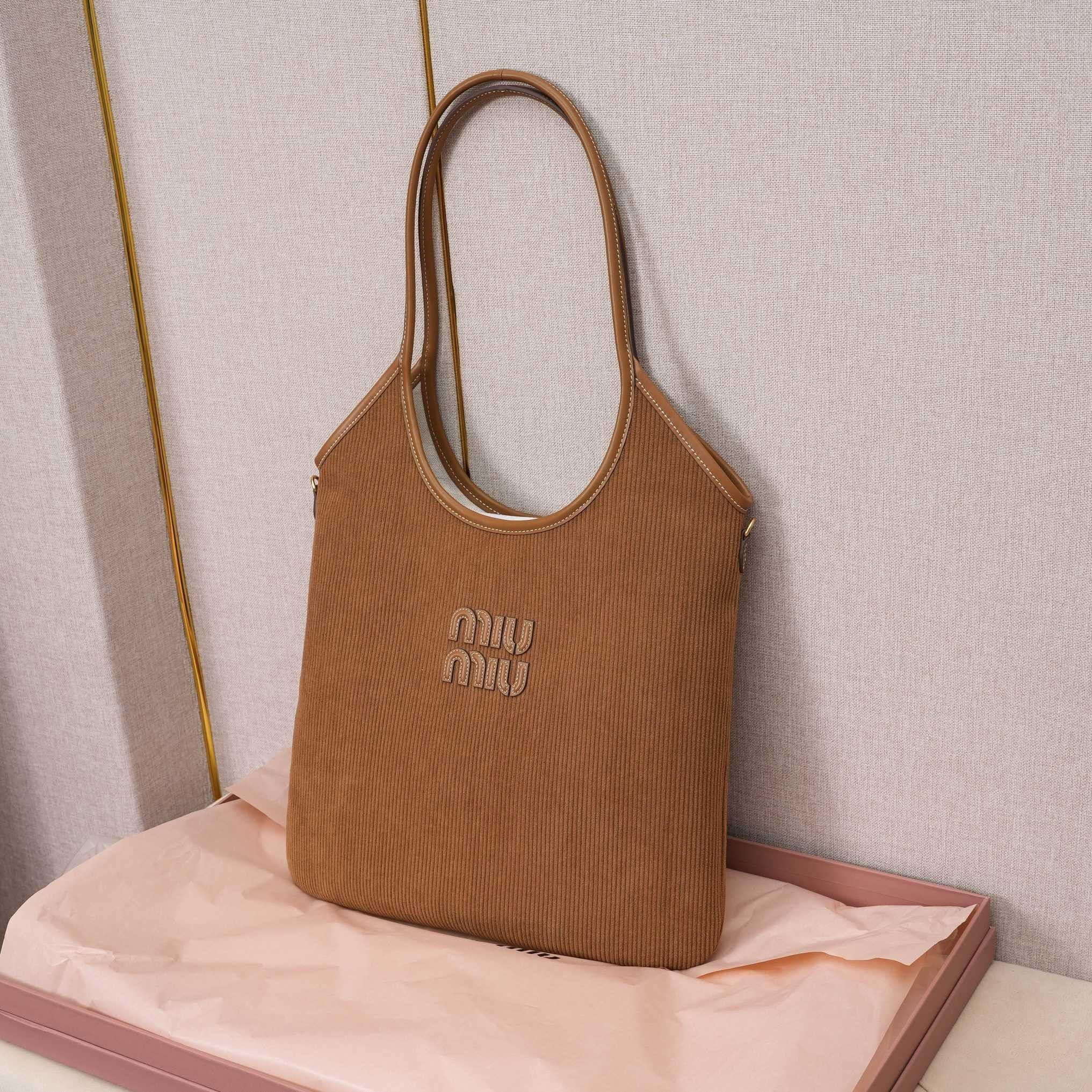 高仿miumiu繆繆*IVY系列5BG231限定款Tote包肉桂棕免檢版