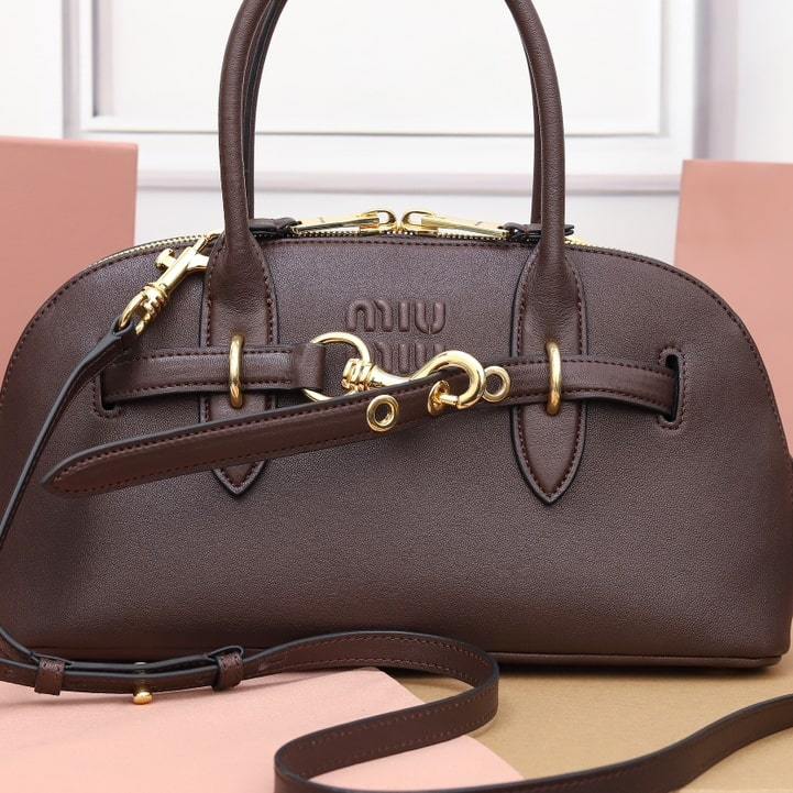 高仿miumiu*Aventure系列5BB168手提包石楠木色免檢版