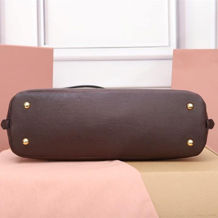 高仿miumiu*Aventure系列5BB168手提包石楠木色免檢版