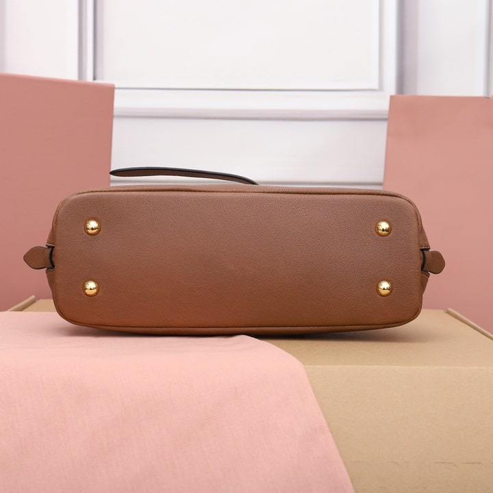 高仿miumiu*Aventure系列5BB169手提包棕色小號免檢版