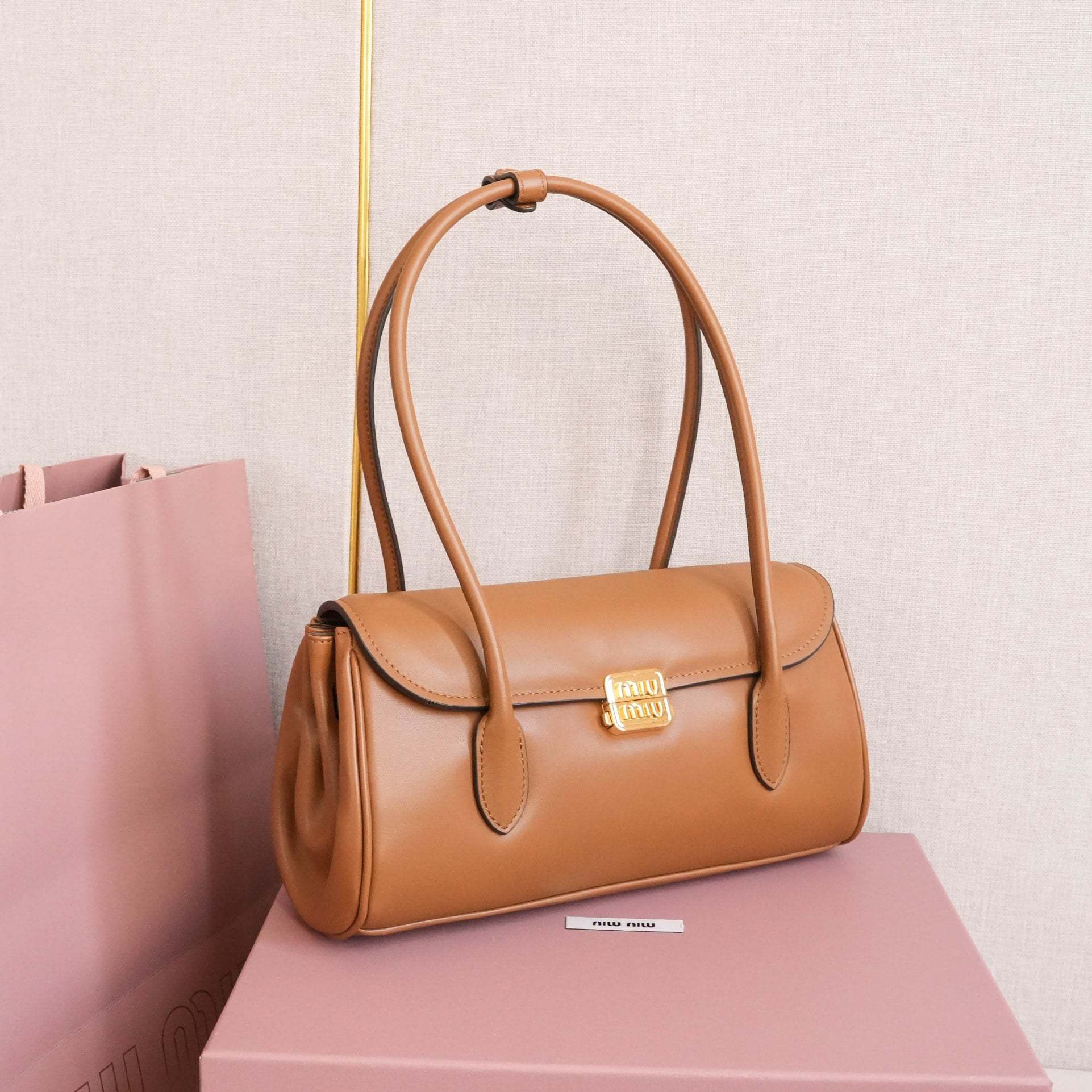高仿miumiu*5BD265手提單肩包棕色免檢版