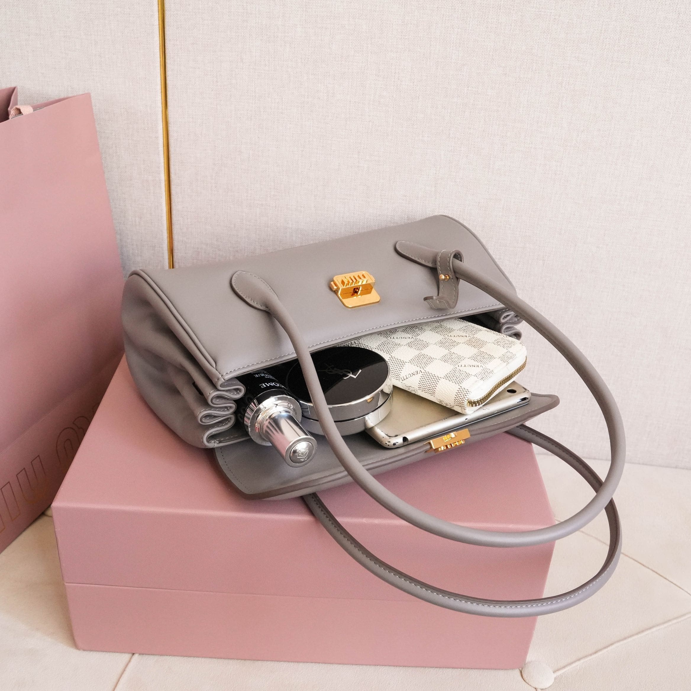 高仿miumiu*5BD265手提單肩包灰色免檢版
