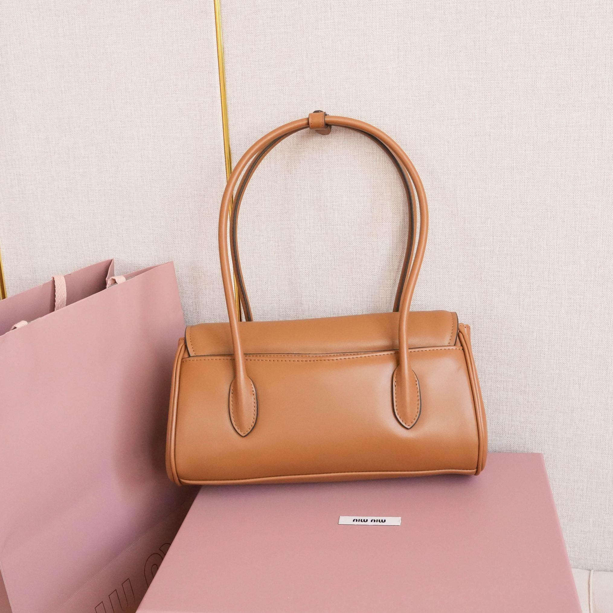 高仿miumiu*5BD265手提單肩包棕色免檢版