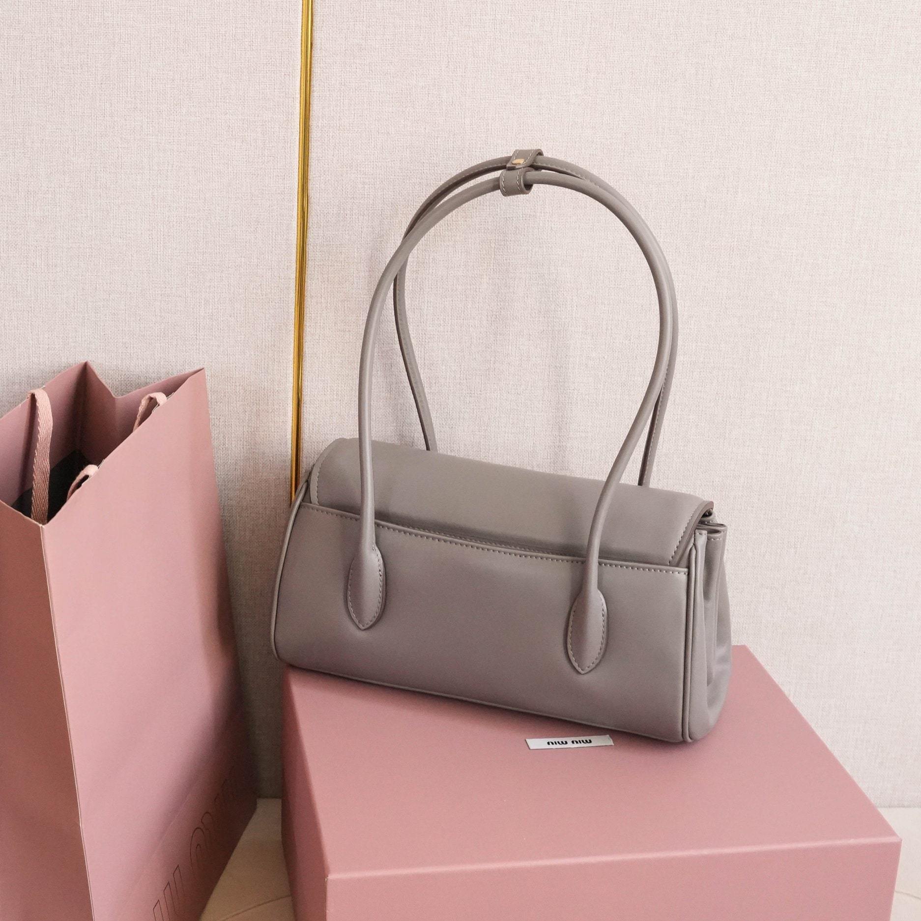 高仿miumiu*5BD265手提單肩包灰色免檢版