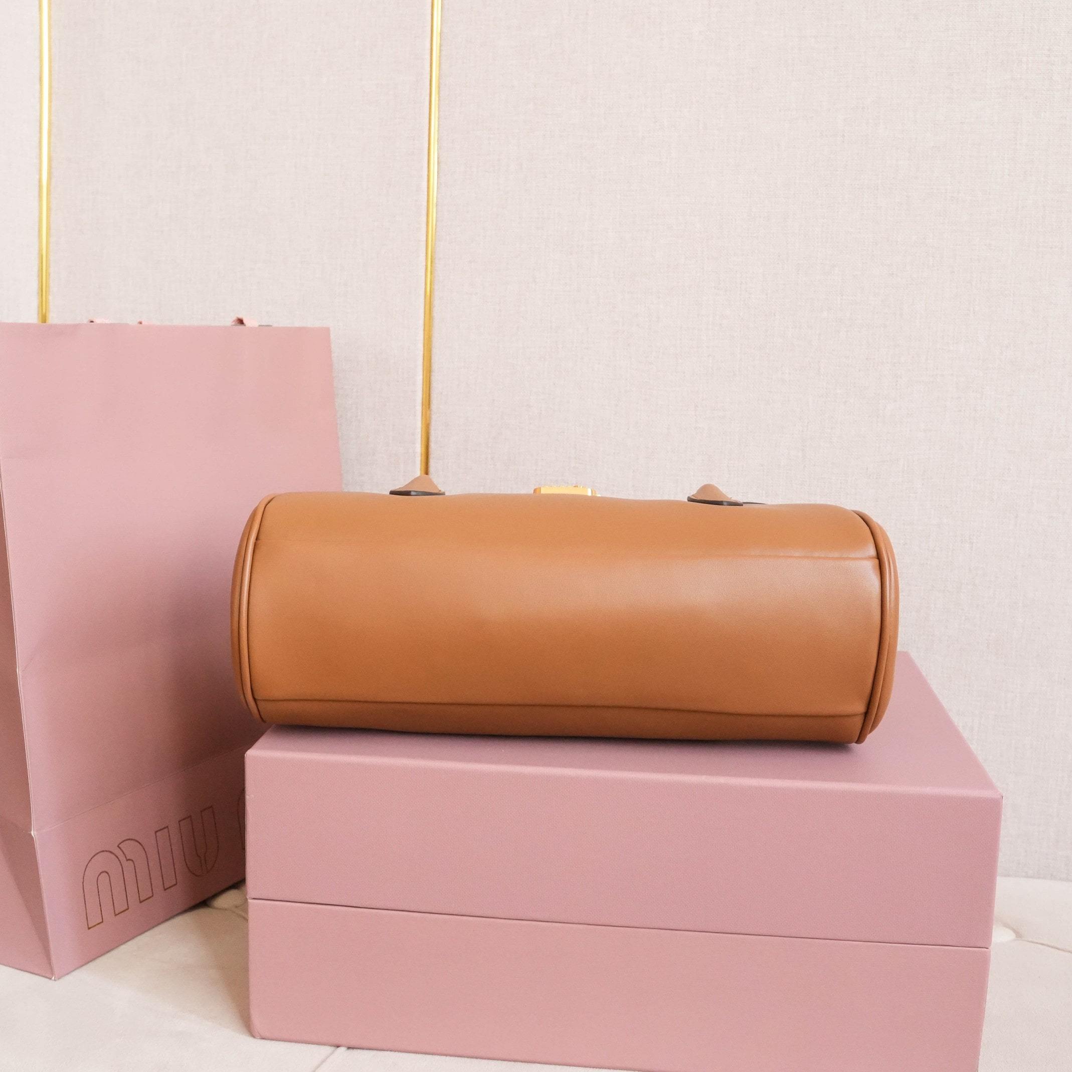 高仿miumiu*5BD265手提單肩包棕色免檢版