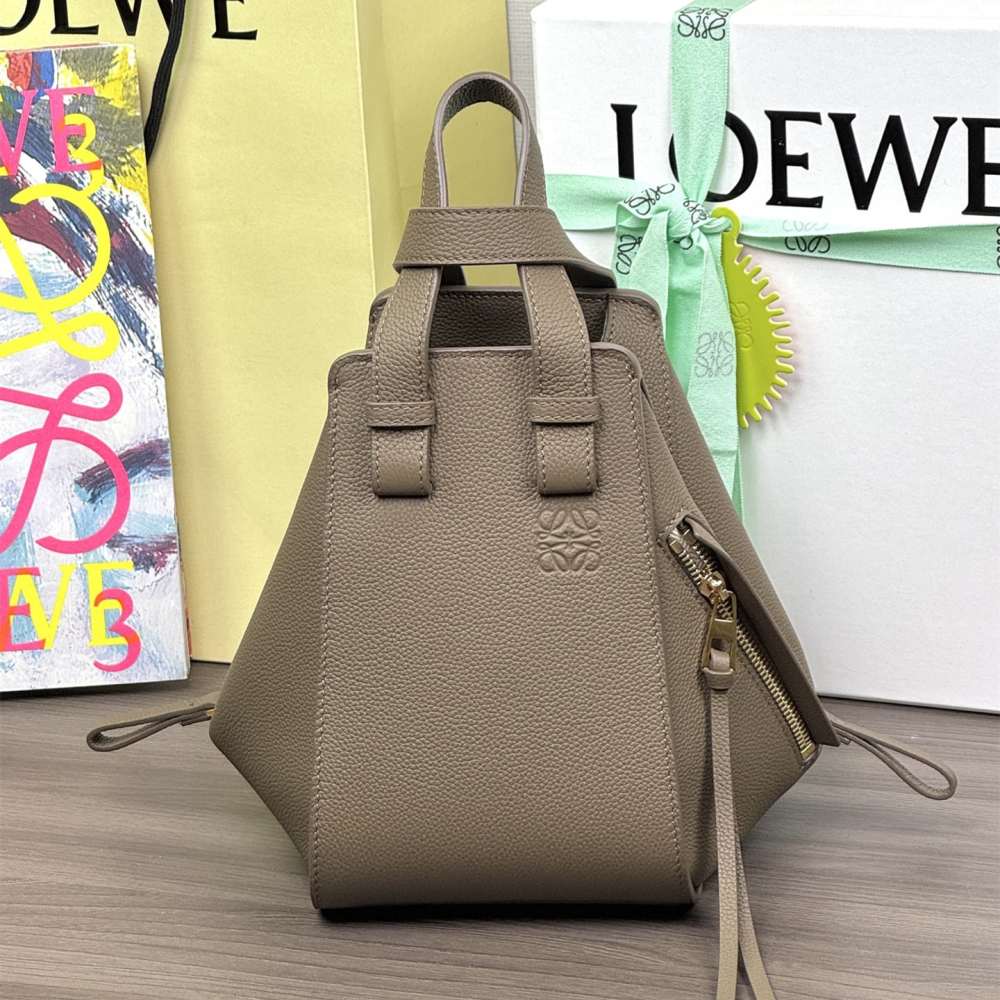 高仿 Loewe Hammock 3170：完整包裝與填充物示例