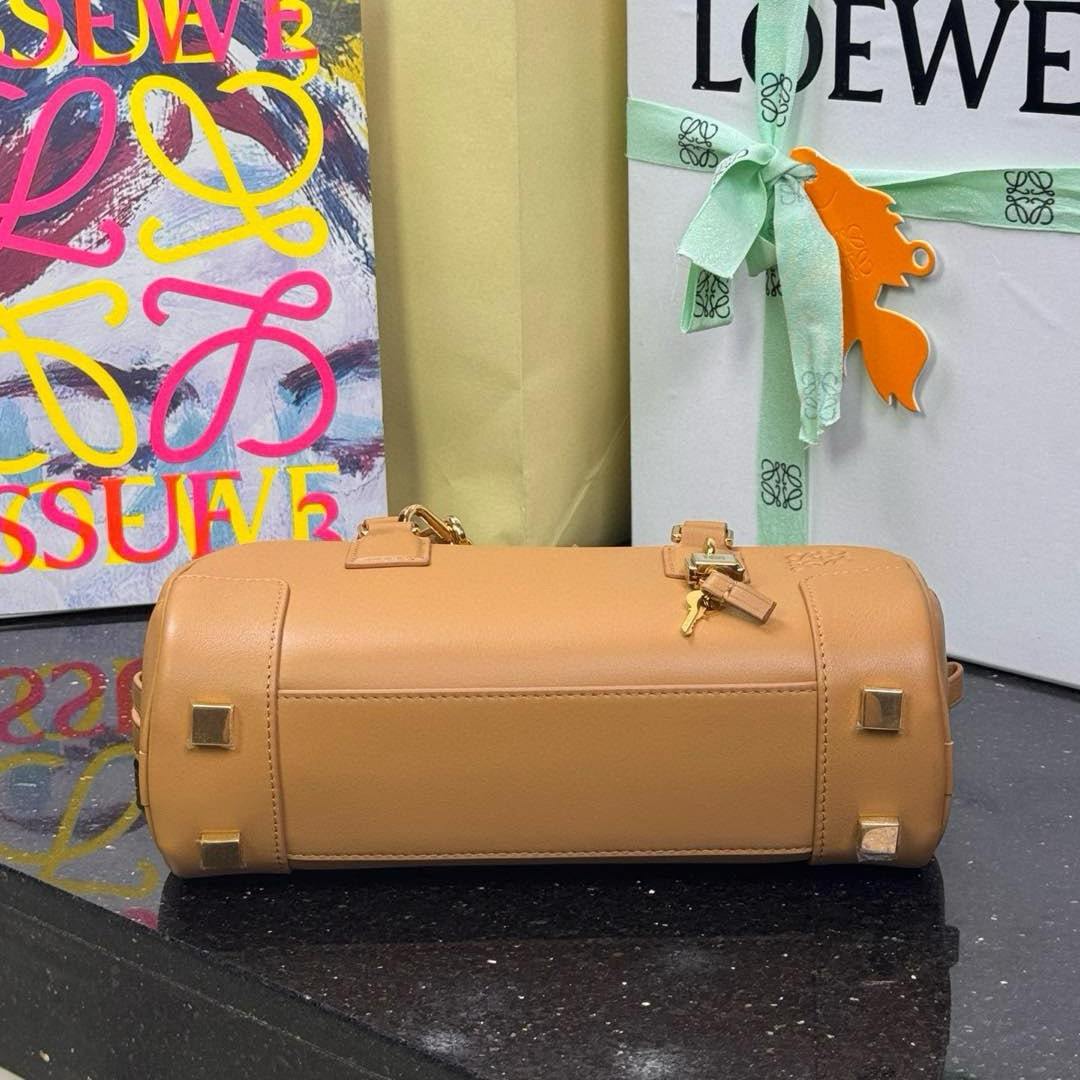高仿Loewe*Amazona系列2586橫版手提包沙漠黃免檢版