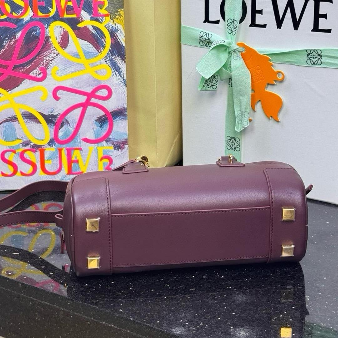 高仿Loewe*Amazona系列7240橫版手提包酒紅色免檢版