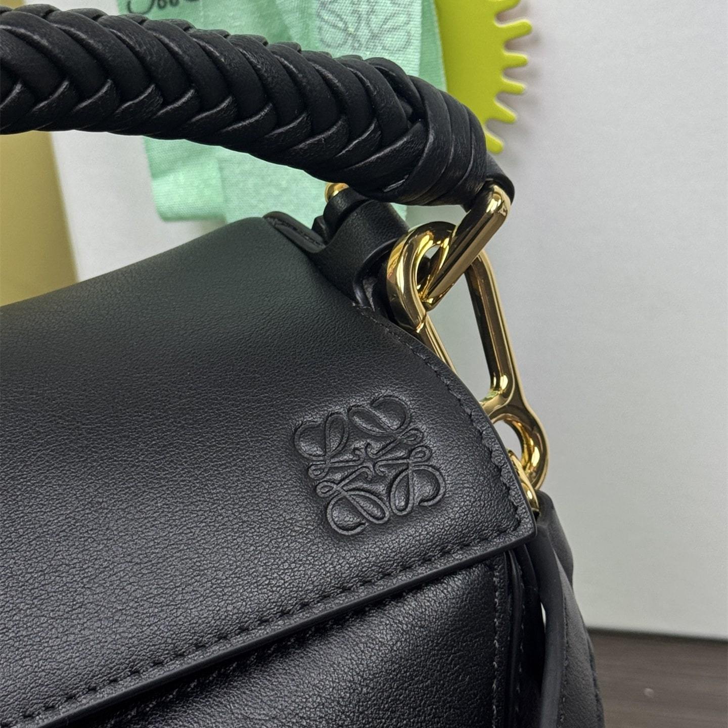 高仿Loewe*Puzzle系列1100小牛皮單肩包黑色小號免檢版