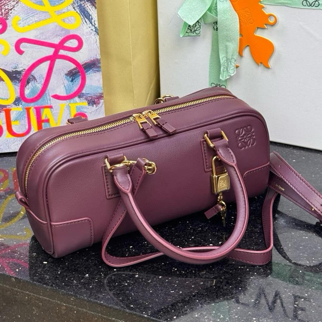 高仿Loewe*Amazona系列7240橫版手提包酒紅色免檢版