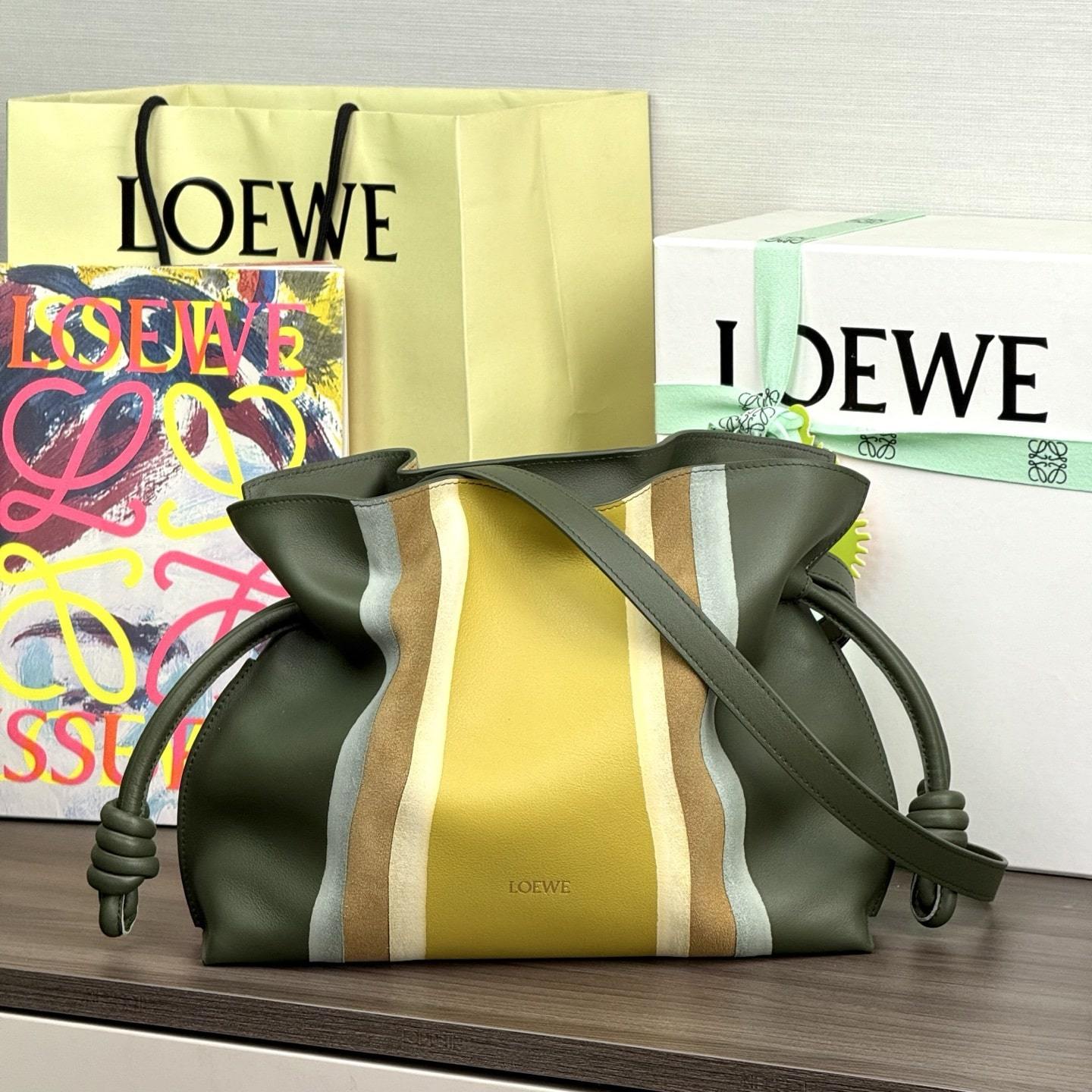 高仿Loewe*Flamenco系列5686拼皮單肩包黃綠色中號免檢版