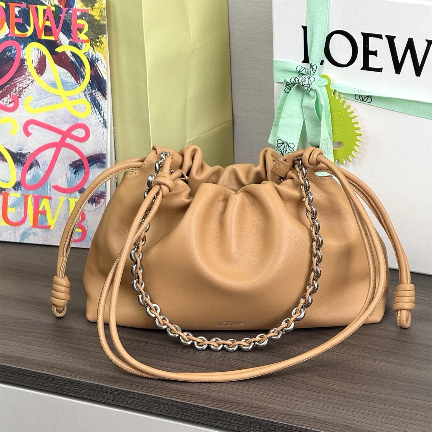 高仿Loewe*Flamenco系列9579雲朵包摩卡色中號免檢版
