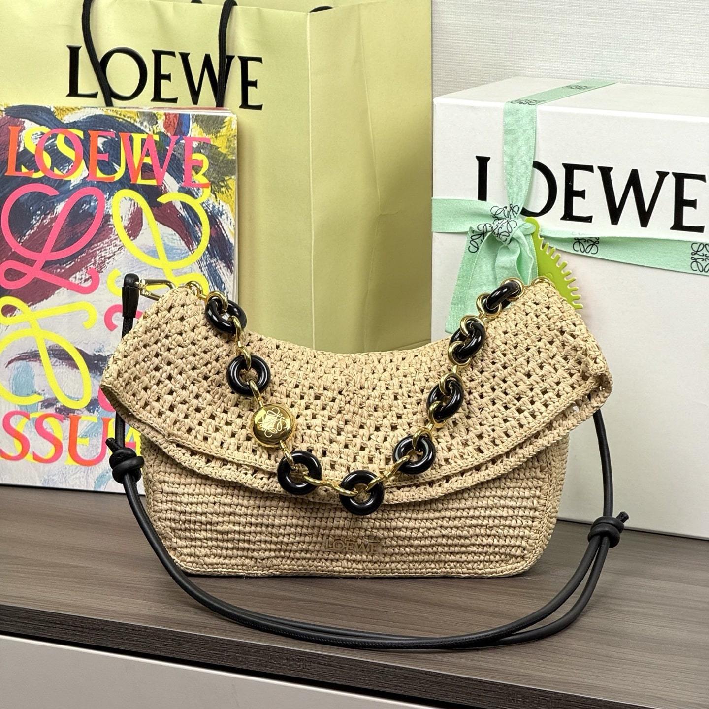 高仿Loewe*Ola系列2123酒椰纖維單肩包中號自然色免檢版