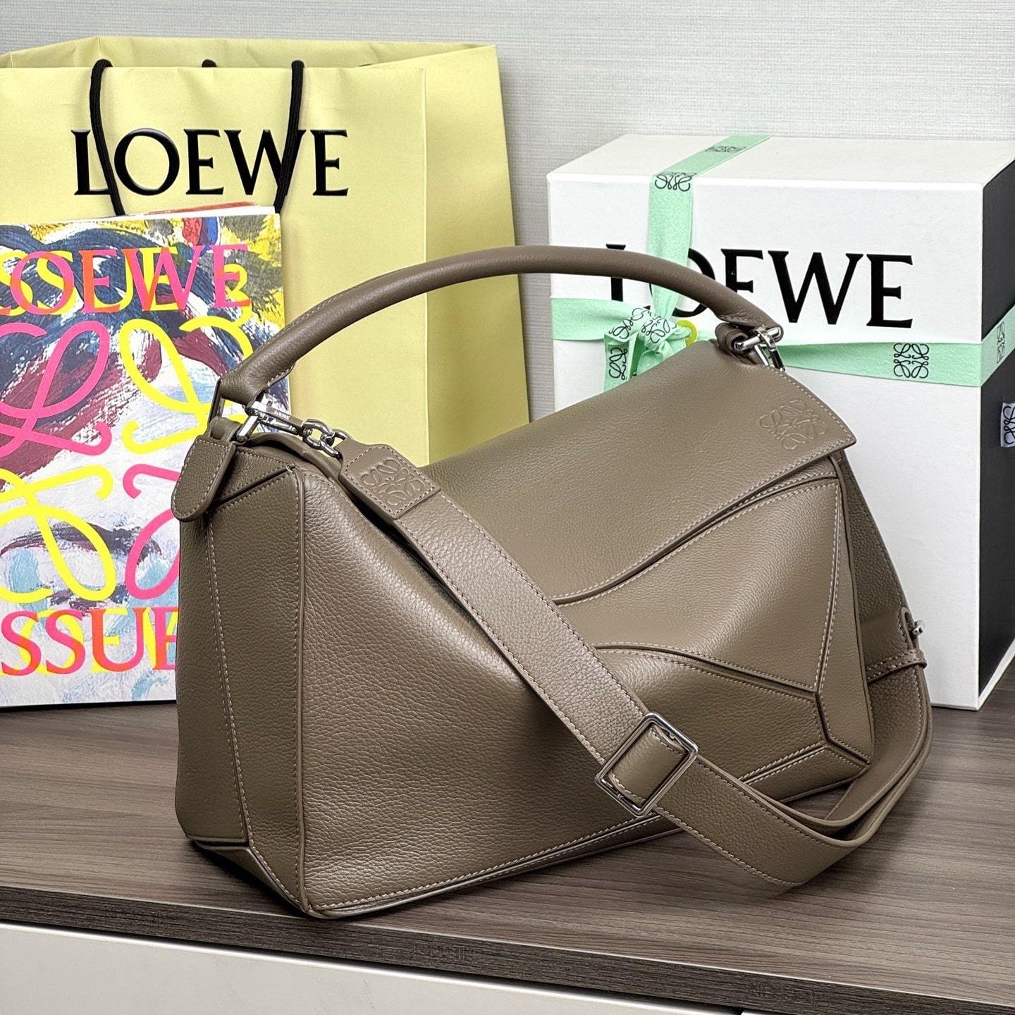 高仿Loewe*Puzzle系列6975單肩包褐色大號免檢版