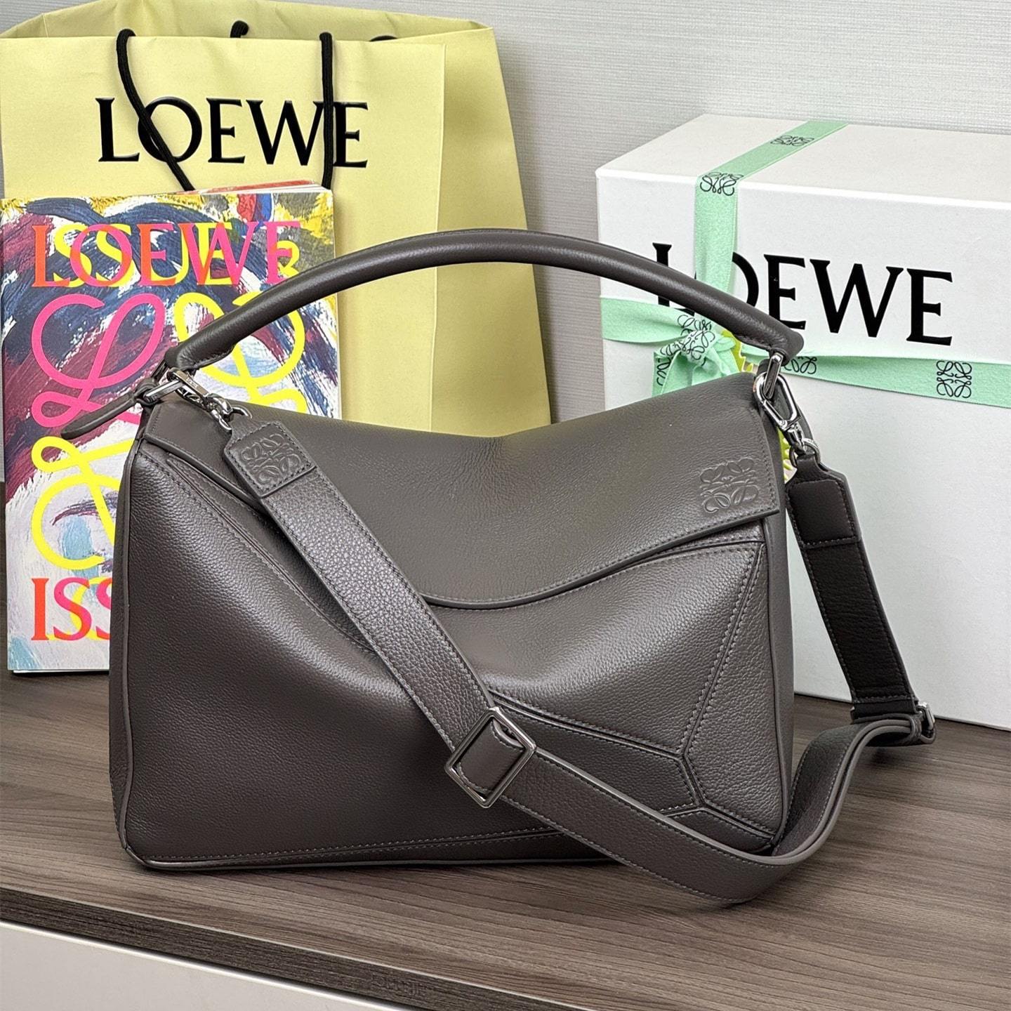 高仿Loewe*Puzzle系列1220單肩包深灰色大號免檢版