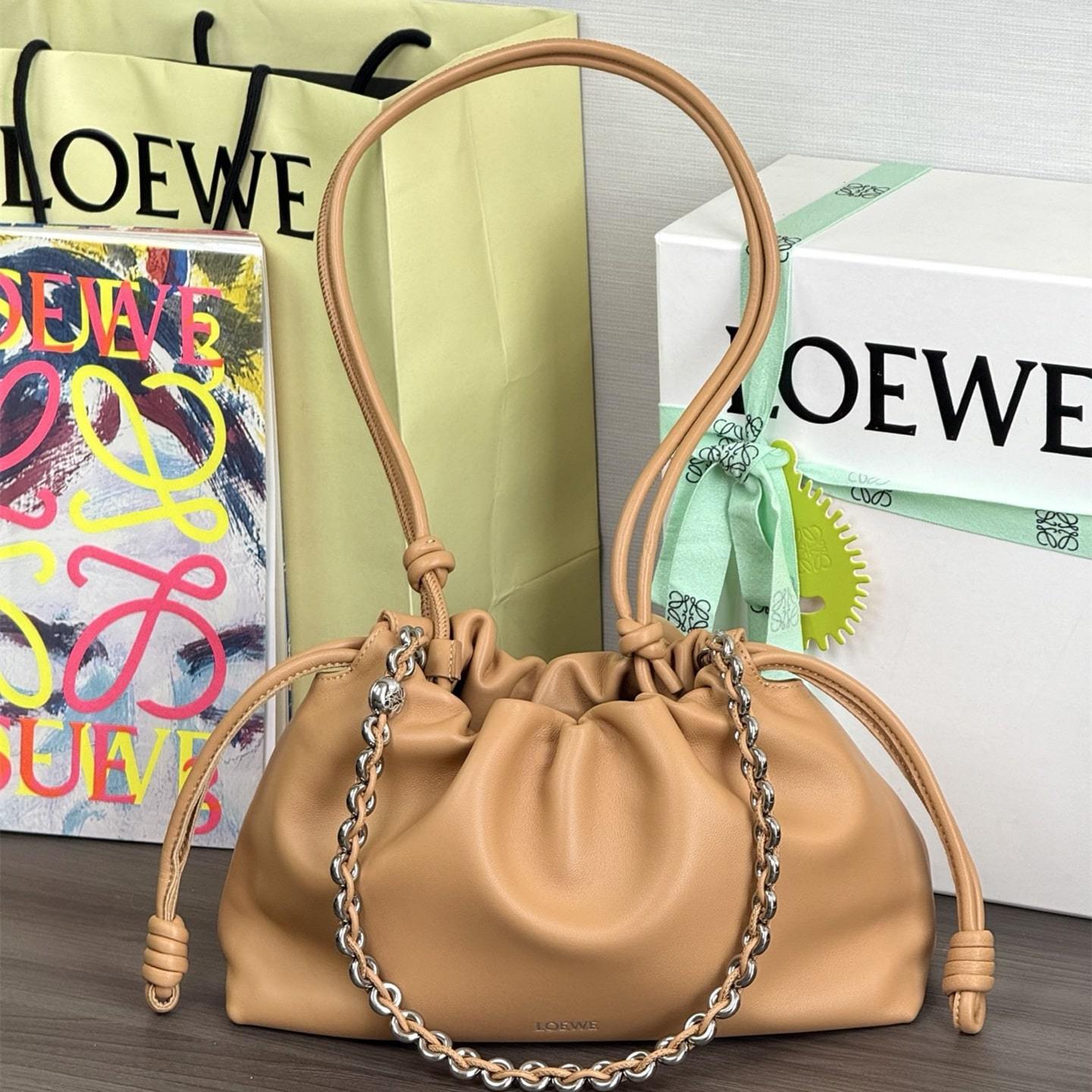 高仿Loewe*Flamenco系列9579雲朵包摩卡色中號免檢版