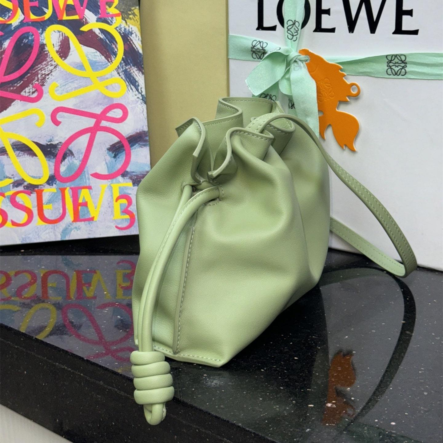 高仿Loewe*Flamenco系列3916福袋包淺梨色Mini免檢版