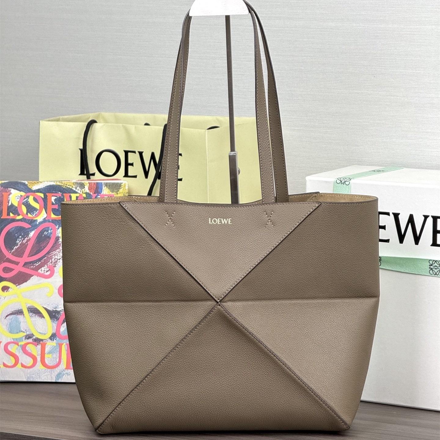 高仿Loewe*Fold系列3170幾何Tote包灰褐色中號免檢版