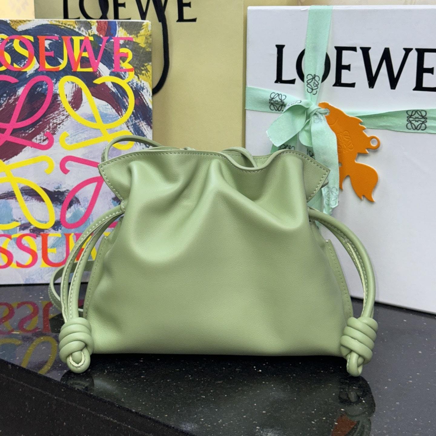 高仿Loewe*Flamenco系列3916福袋包淺梨色Mini免檢版